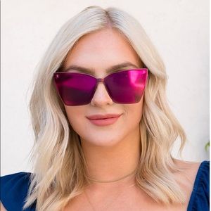 Diff Eyewear Goldie style in black & fire mirror